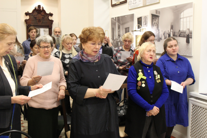 В музее Педиатрического университета открыли выставку «Память поколений», посвящённую 80-летней годовщине освобождения Ленинграда от блокады 34