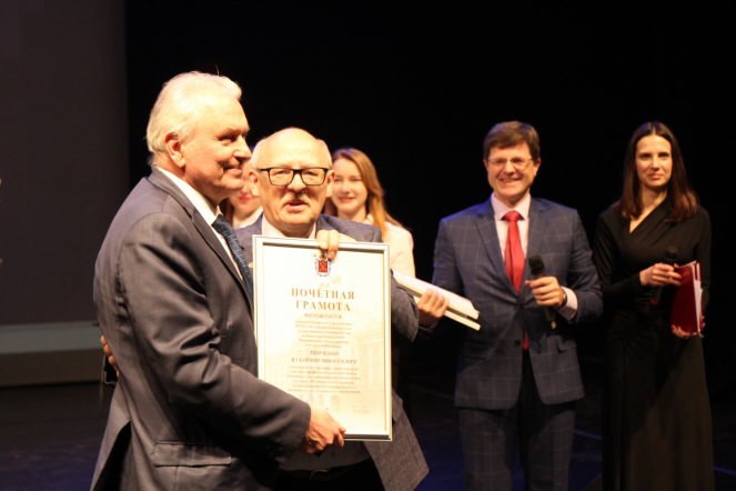 Педиатрический университет отметил Актовый день 9