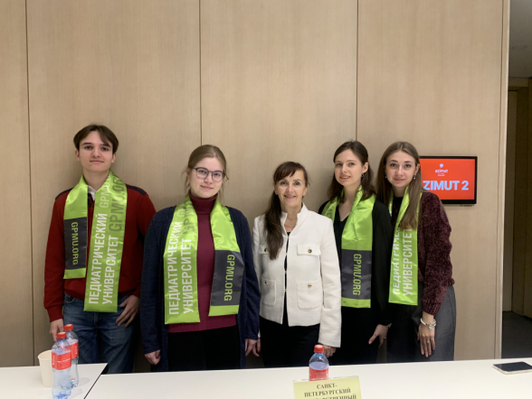 Педиатрический университет принял участие в дне открытых дверей для будущих медиков в Мурманске 5