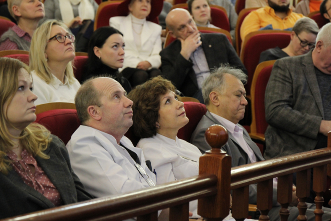 Педиатрический университет посетил председатель Городской избирательной комиссии 8