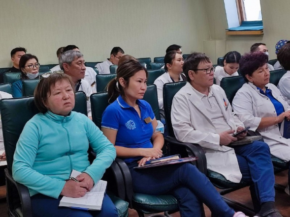 Эксперты Педиатрического университета поделились опытом с врачами Бурятии 5