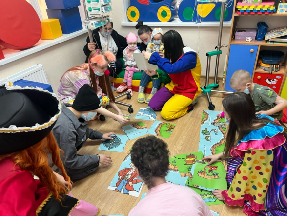 В Педиатрическом университете прошёл праздник для пациентов онкогематологического отделения 11