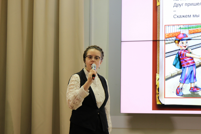 В Педиатрическом университете прошел ежегодный фольклорный фестиваль «Краски мира» 11