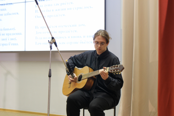 В Педиатрическом университете прошел ежегодный фольклорный фестиваль «Краски мира» 14