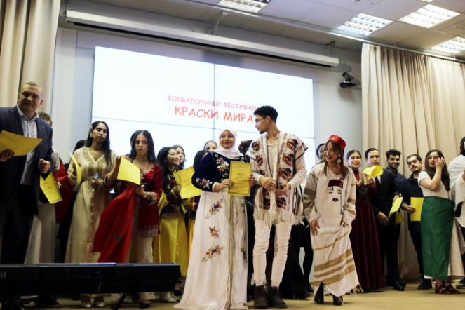 В Педиатрическом университете прошел ежегодный фольклорный фестиваль «Краски мира» 44