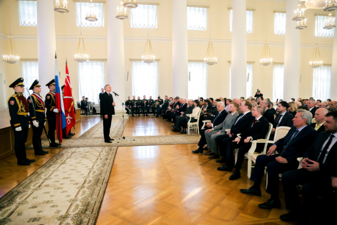 В Смольном вручили государственные награды 3