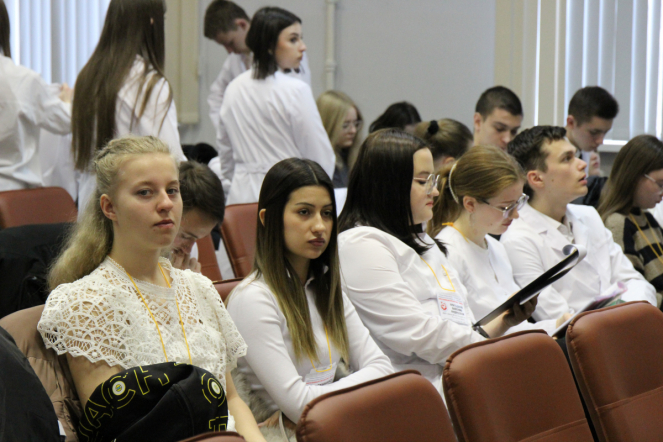 В Педиатрическом университете проходит форум «Будущая профессия врач» 6