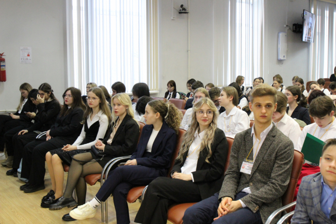 В Педиатрическом университете проходит форум «Будущая профессия врач» 9