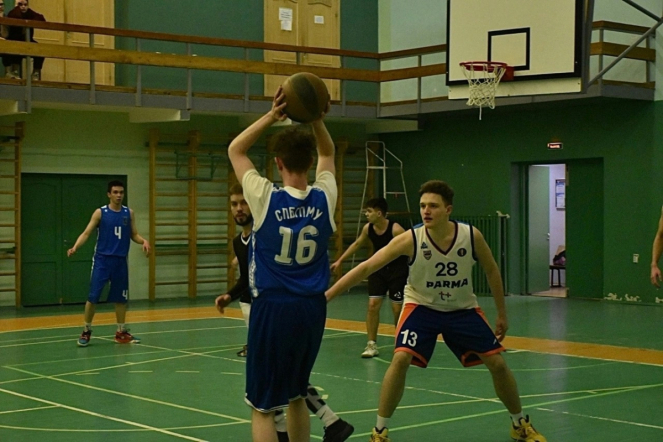 Баскетболисты Педиатрического университета провели товарищеские матчи 2