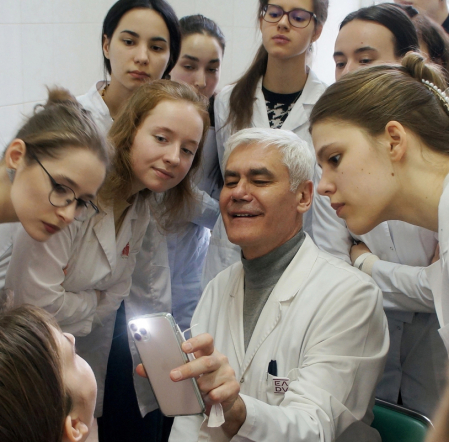 В Педиатрическом университете состоялось отчётное собрание студенческого научного общества кафедры дерматовенерологии 5