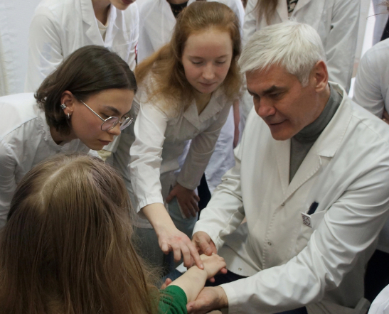 В Педиатрическом университете состоялось отчётное собрание студенческого научного общества кафедры дерматовенерологии 7