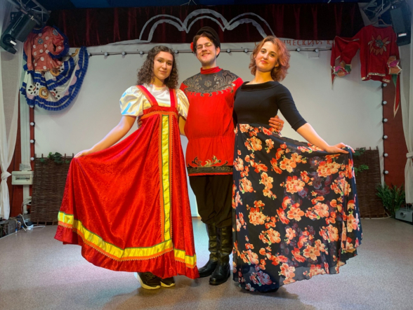 В клубе «Гиппократ» студенты устроили проводы зимы