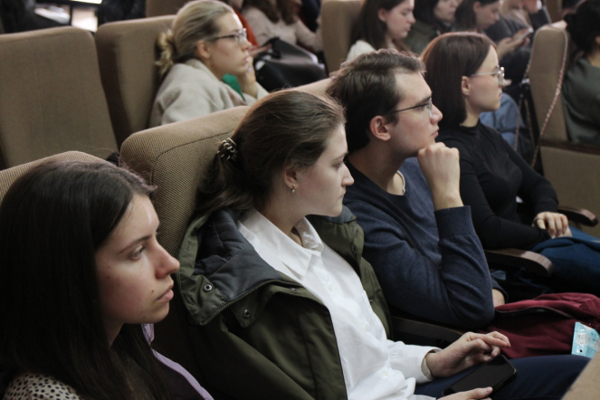 Студентам шестого курса Педиатрического университета рассказали подробности о трудоустройстве после целевого обучения 24