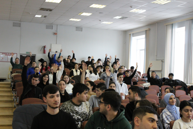 Генеральный консул Узбекистана в Санкт-Петербурге  Абдурахмон Махмудов встретился со студентами СПбГПМУ 3