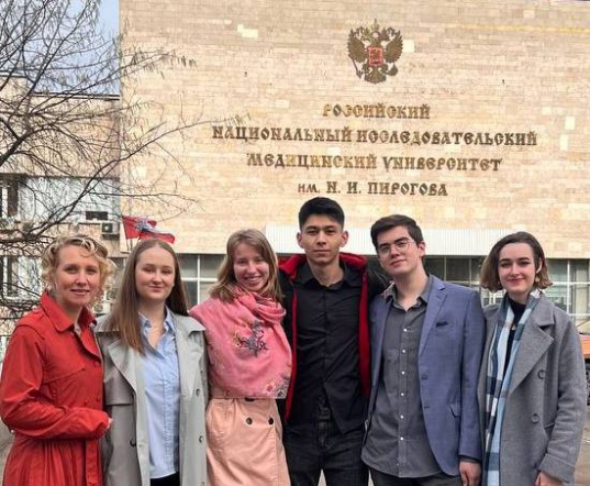 Студенты Педиатрического университета заняли третье место на олимпиаде по гистологии в Москве 2