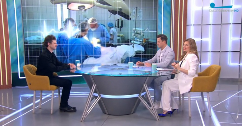 Петербургские врачи провели операцию по коррекции сколиоза пациентке с трансплантированной почкой