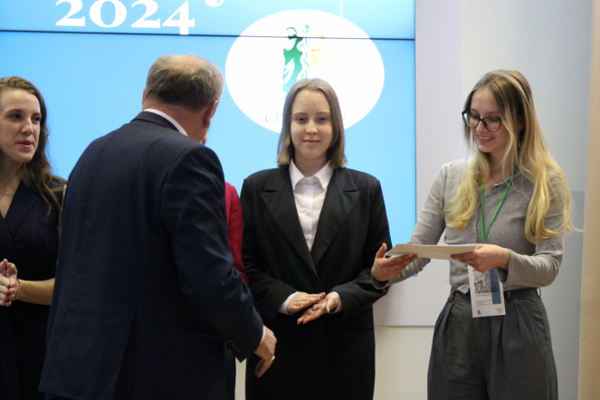 В Педиатрическом университете подвели итоги Всероссийского научного форума с международным участием «Студенческая наука-2024» 48