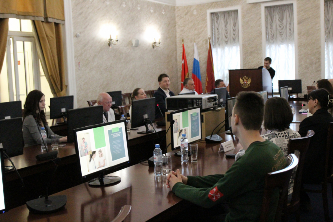 В Педиатрическом университете состоялся круглый стол «Здоровые дети – благополучная семья» 16