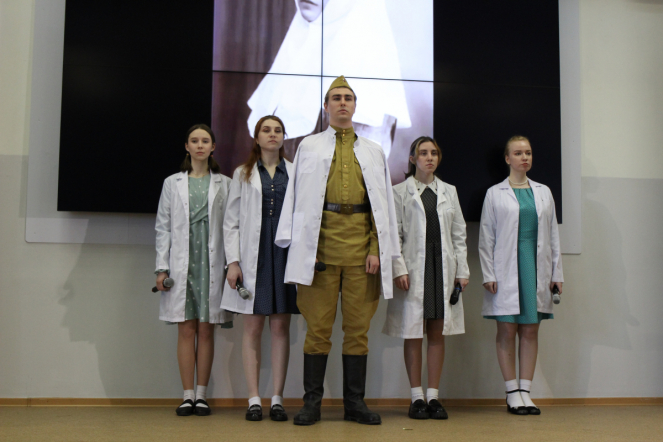 Студенты Педиатрического университета исполнили песни Победы 83