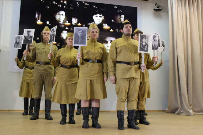 Студенты Педиатрического университета исполнили песни Победы 100