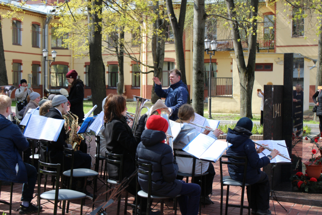 В Педиатрическом университете проведены торжественные мероприятия, посвящённые Дню Победы 45
