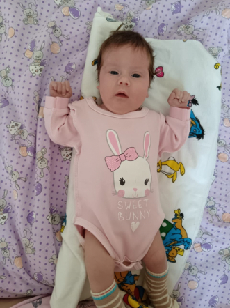 Из клиники Педиатрического университета выписывают девочку, которой врачи в апреле удалили гигантскую опухоль 1