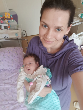 Из клиники Педиатрического университета выписывают девочку, которой врачи в апреле удалили гигантскую опухоль 3