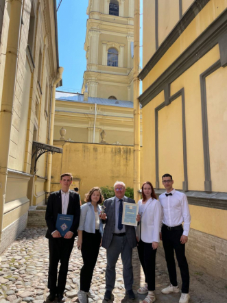 Студенческий совет общежития №1 Педиатрического университета наградили знаком «Горячее сердце». 5