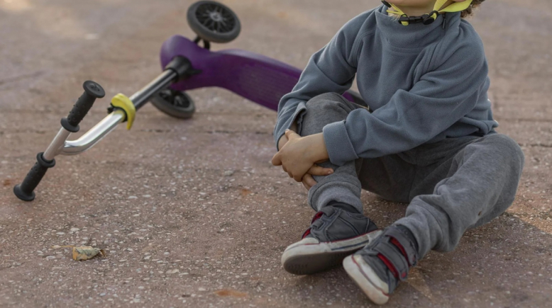 Поездка на самокате для шестилетнего ребёнка обернулась госпитализацией в отделение реанимации СПбГПМУ