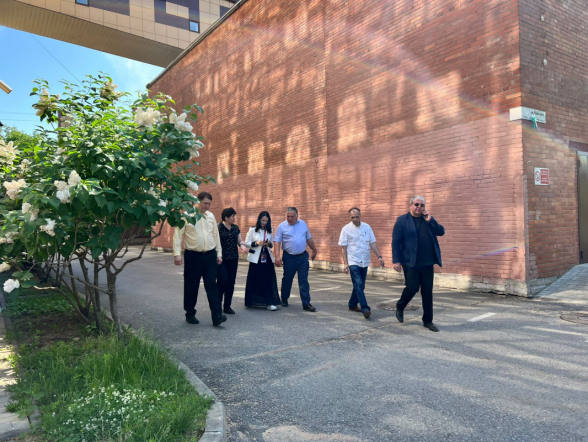 Депутат Государственной Думы Татьяна Буцкая встретилась с ректором Педиатрического университета Дмитрием Ивановым 5