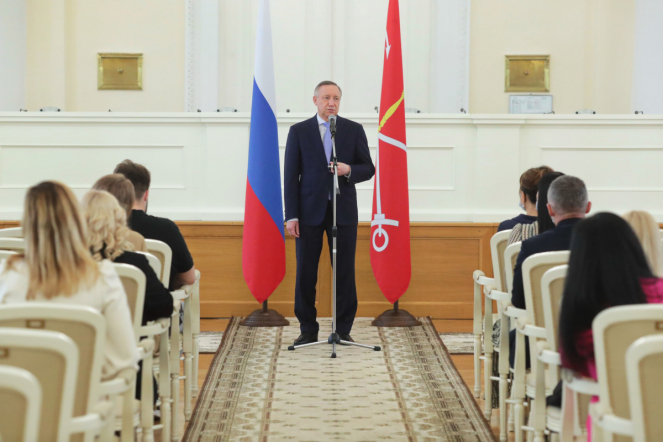 В Смольном чествовали лучших сотрудников петербургского здравоохранения