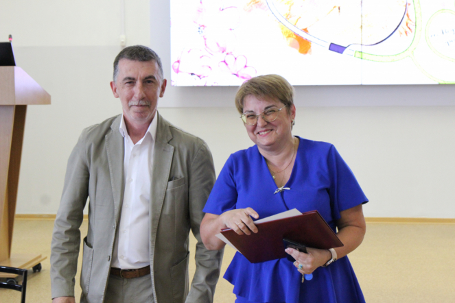 Сотрудников Педиатрического университета поздравили с Днём медицинского работника 8