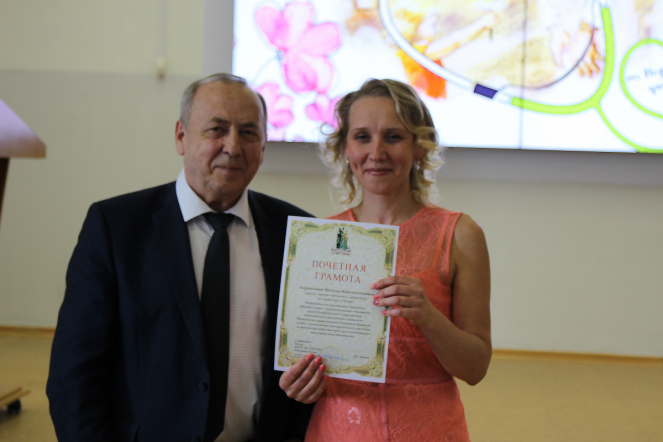 Сотрудников Педиатрического университета поздравили с Днём медицинского работника 23