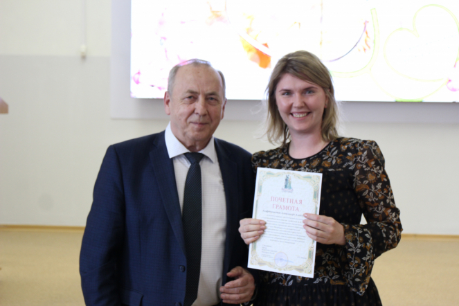 Сотрудников Педиатрического университета поздравили с Днём медицинского работника 52