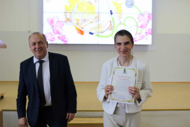 Сотрудников Педиатрического университета поздравили с Днём медицинского работника 59