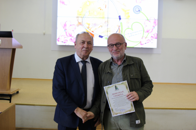 Сотрудников Педиатрического университета поздравили с Днём медицинского работника 62