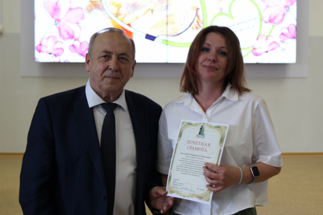 Сотрудников Педиатрического университета поздравили с Днём медицинского работника 69