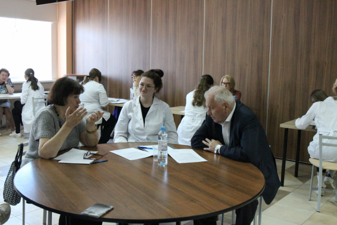 Шестикурсники педиатрического факультета проходят Государственную итоговую аттестацию 13