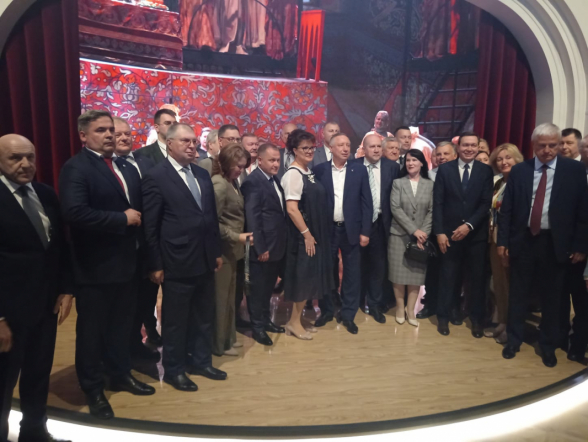 Губернатор Санкт-Петербурга отметил заслуги ректора Педиатрического университета 3