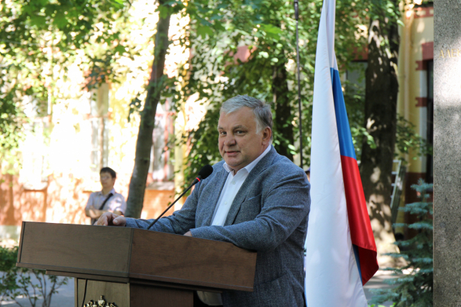 Иностранным выпускникам Педиатрического университета вручили дипломы о высшем образовании 12