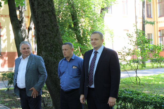 Иностранным выпускникам Педиатрического университета вручили дипломы о высшем образовании 14