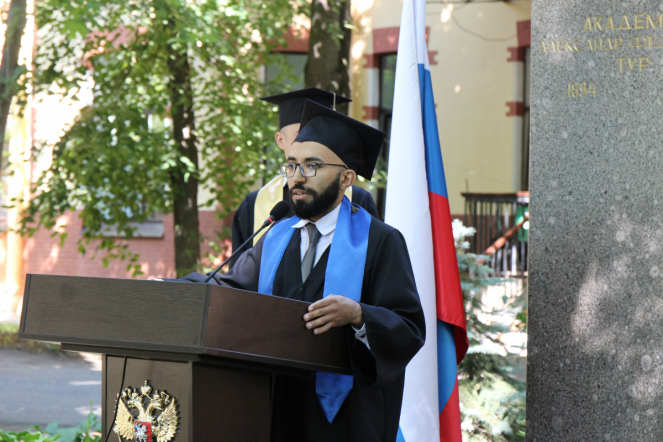 Иностранным выпускникам Педиатрического университета вручили дипломы о высшем образовании 18