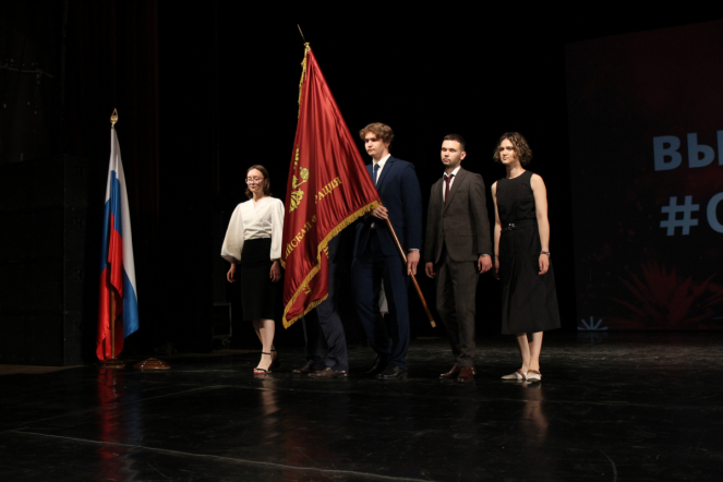 В Педиатрическом университете вручили дипломы выпускникам 10