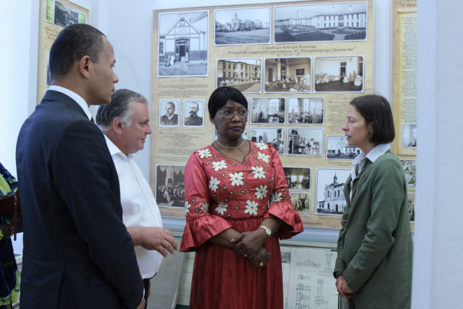 Министр образования Республики Конго посетила Педиатрический университет 3