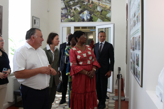 Министр образования Республики Конго посетила Педиатрический университет 5