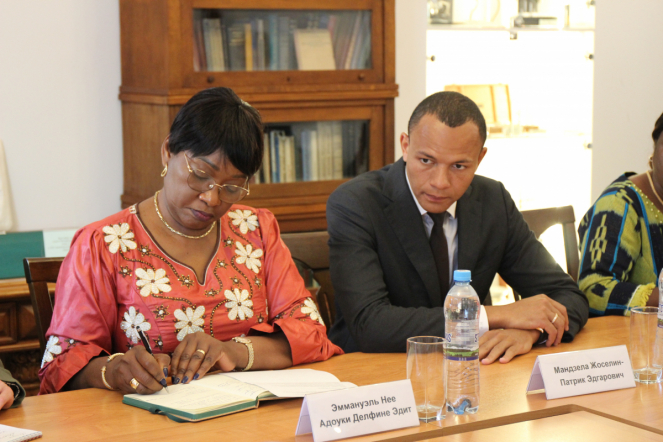 Министр образования Республики Конго посетила Педиатрический университет 11