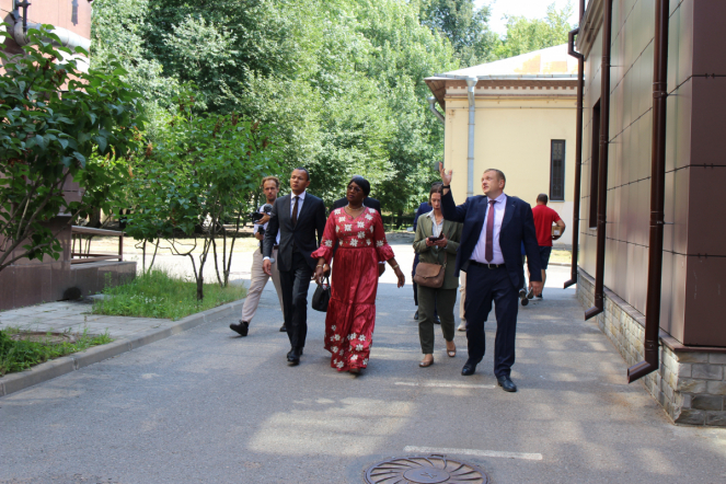 Министр образования Республики Конго посетила Педиатрический университет 20