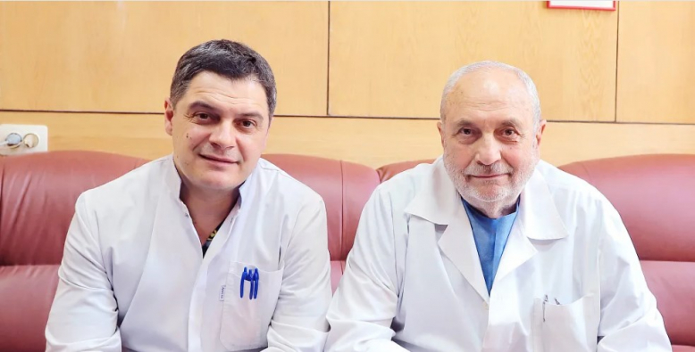 Отдохнуть душой в операционной. Хирурги Осиповы выбрали свою профессию «почти случайно»