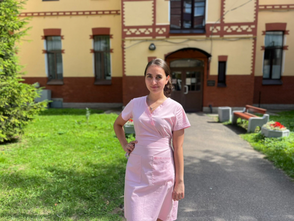 Выпускница Педиатрического университета придёт на работу в поликлинику Назии 9
