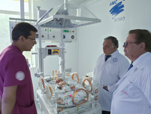 Главный неонатолог Минздрава России Дмитрий Иванов отметил успехи коллег из Челябинской области в снижении младенческой смертности 1